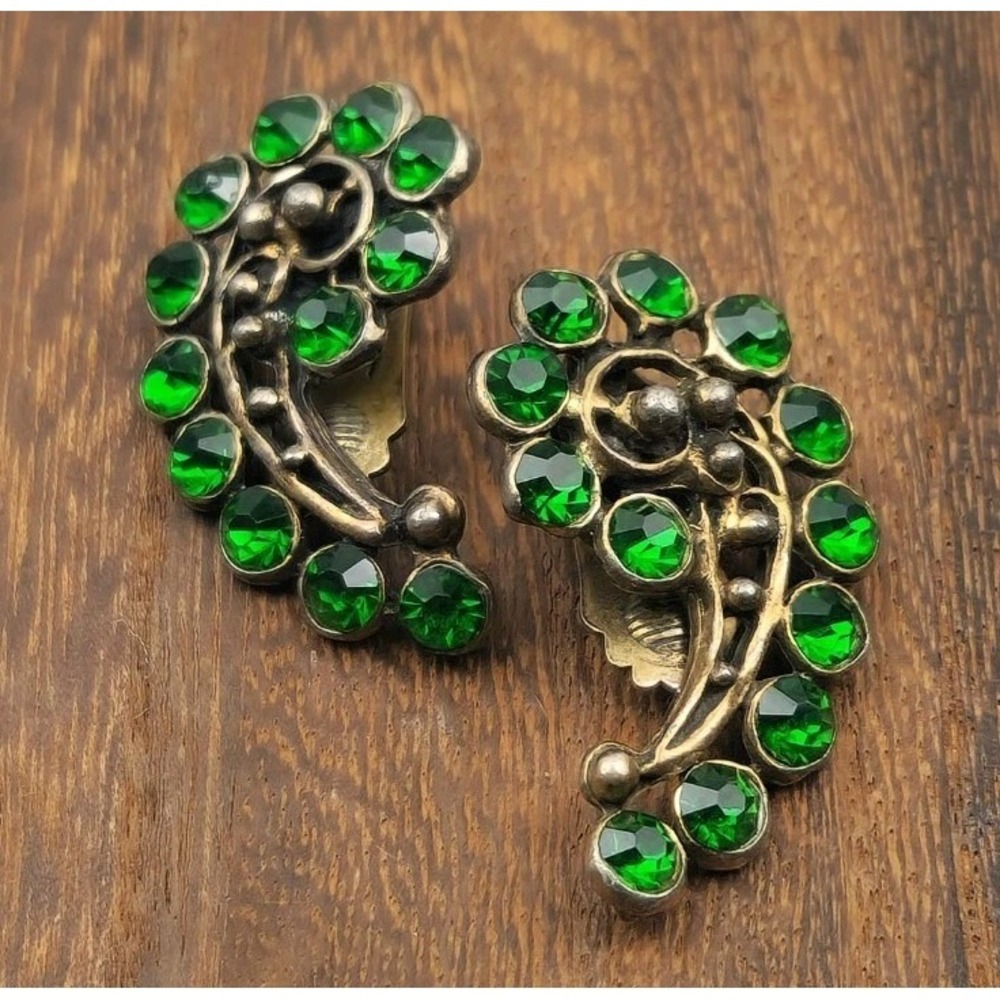 Vintage Silver & Emerald Green Rhinestone Clip On Earrings Marked Mexico Paisley